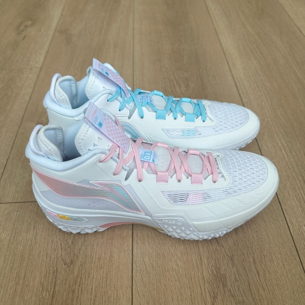 US-9. Li-Ning Jieao.